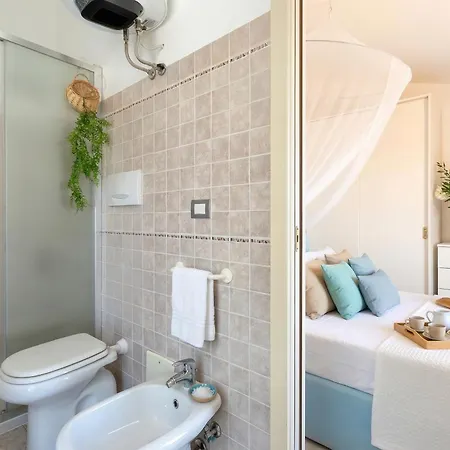 Clicksardegna Attic Vittoria With Terrace Facing The Sea And Parking Space Appartement