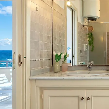 Clicksardegna Attic Vittoria With Terrace Facing The Sea And Parking Space Appartement